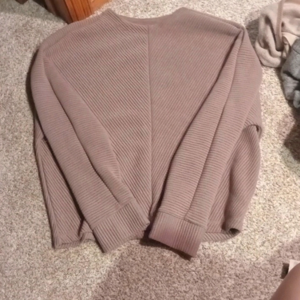 Knitted pullover long sleeve